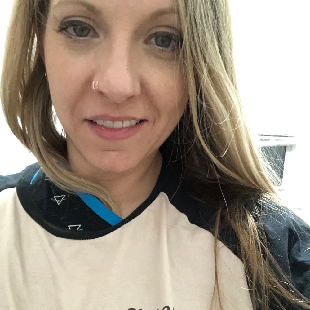 Meet your Posher, Elizabeth